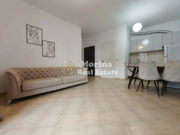 Tirane, jepet me qera apartament 1+1 Kati 3, 60 m² 400 € (Fresku)