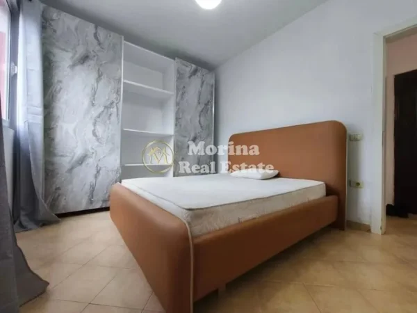 Tirane, jepet me qera apartament 1+1 Kati 3, 60 m² 400 € (Fresku)