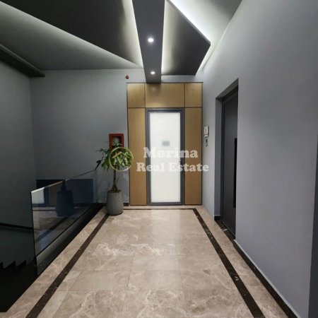 Tirane, jepet me qera ambjent biznesi Kati 2, 36 m² 470 € (Myslym Shyri)