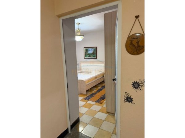 Tirane, jepet me qera apartament 1+1 Kati 2, 56 m² 400 € (Porcelan)