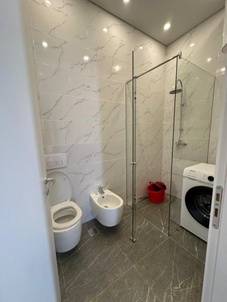 Tirane, jepet me qera apartament 1+1 Kati 2, 70 m² 750 € (Vasil Shanto)