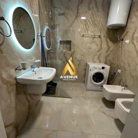 Tirane, jepet me qera apartament 2+1+Ballkon Kati 7, 90 m² 600 € (sokrat miho)