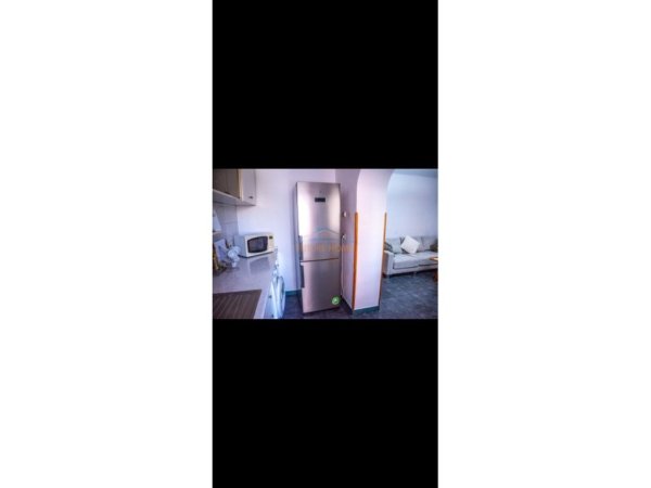 Tirane, jepet me qera apartament 2+1 Kati 4, 71 m² 600 € (Pazari i ri)