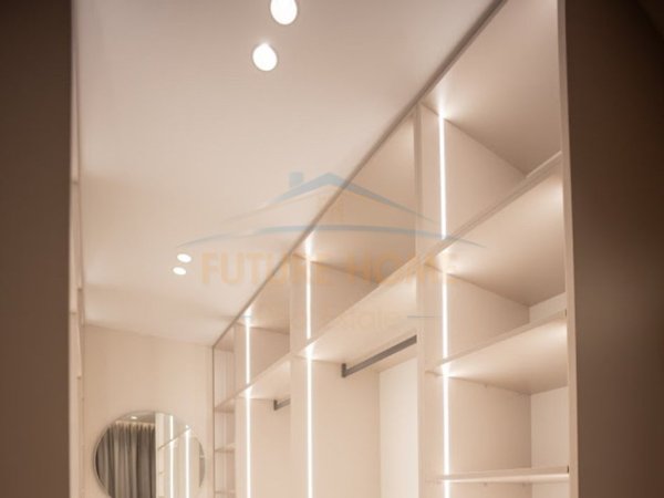 Tirane, shitet Vile 3+1 , 1.600.000 € 