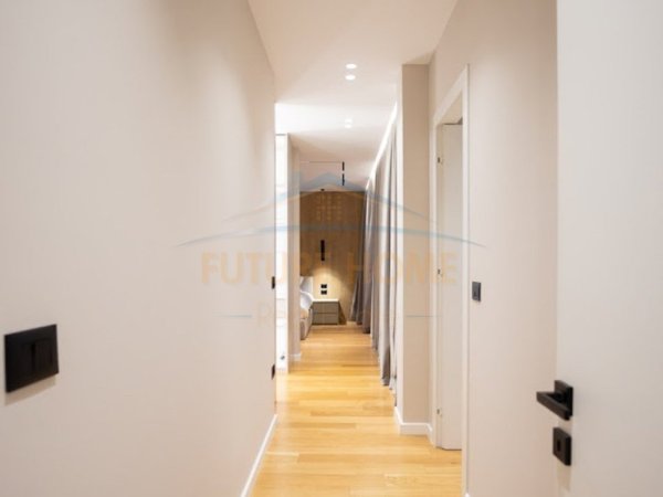 Tirane, shitet Vile 3+1 , 1.600.000 € 