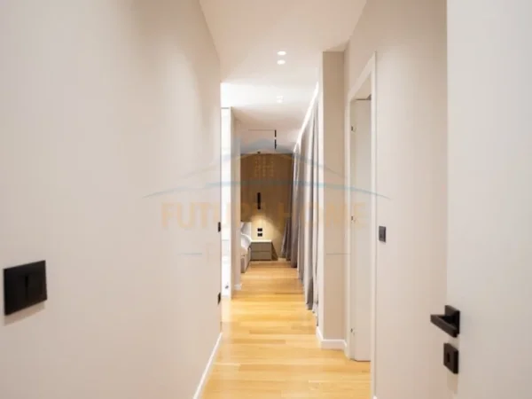 Tirane, shitet Vile 3+1 , 1.600.000 € 