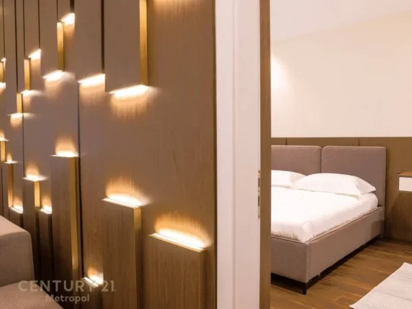 Tirane, jepet me qera apartament 2+1 Kati 5, 85 m² 1.500 € (Qender)