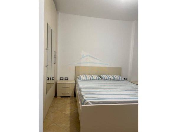 Durres, jepet me qera apartament 1+1+Ballkon Kati 3, 65 m² 500 € 