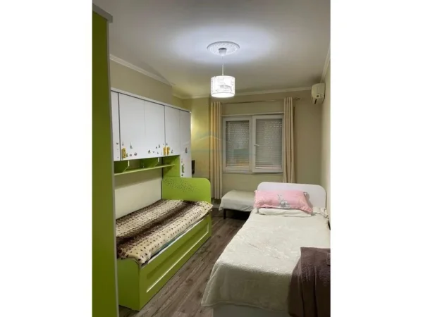 Tirane, shitet apartament 2+1+Ballkon Kati 2, 101 m² 145.000 € (fresk)