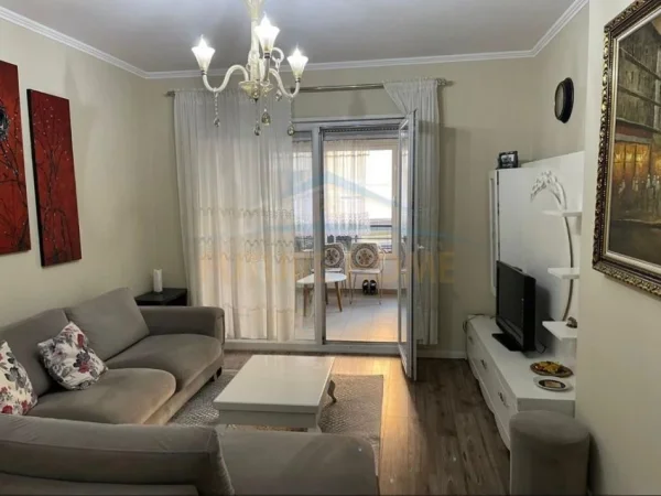 Tirane, shitet apartament 2+1+Ballkon Kati 2, 101 m² 145.000 € (fresk)