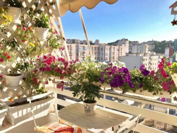 Durres, jepet me qera apartament 2+1+Ballkon Kati 7, 74 m² 800 € 