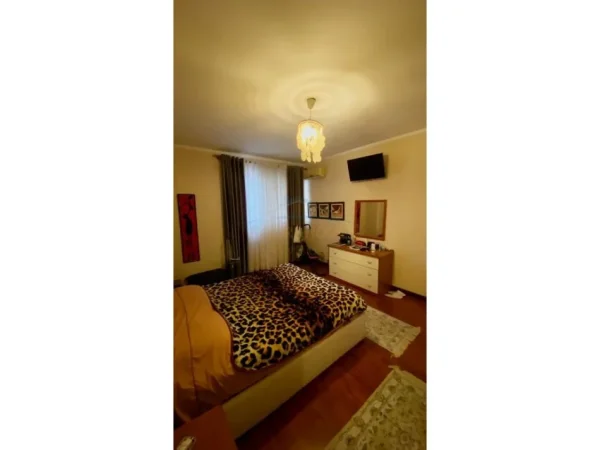 Durres, jepet me qera apartament 2+1+Ballkon Kati 7, 74 m² 800 € 