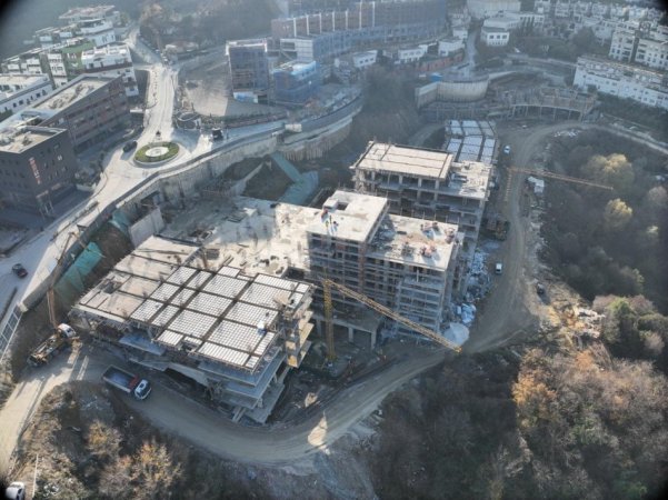 Tirane, shitet apartament 2+1 Kati 5, 95 m² 155.000 € (Kodra e Diellit 2)