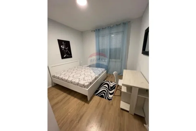 Tirane, jepet me qera apartament 2+1 Kati 3, 98 m² 750 € (Rruga Dritan Hoxha)