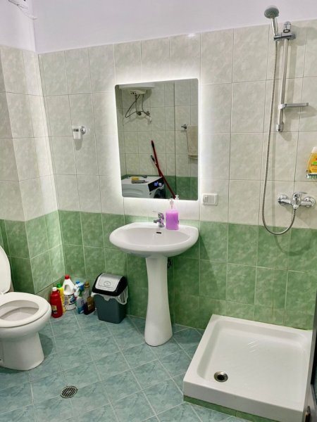 Tirane, jepet me qera apartament 2+1 Kati 7, 85 m² 