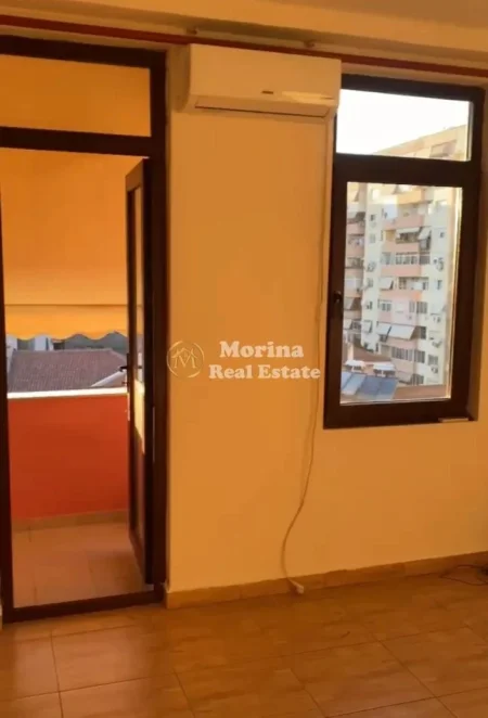 Tirane, jepet me qera apartament 2+1 Kati 6, 85 m² 500 € (Komuna e Parisit)