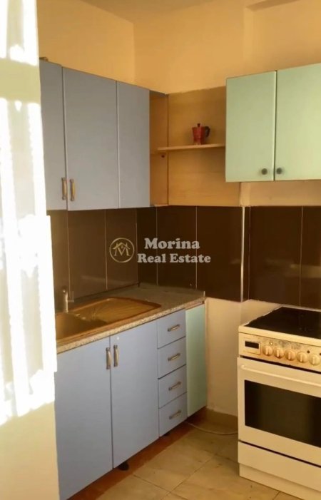 Tirane, jepet me qera apartament 2+1 Kati 6, 85 m² 500 € (Komuna e Parisit)