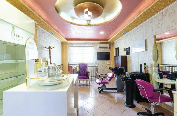 Shitet: Ambient me 2 Kate 📍Mine Peza/Rr. Durresit || (450,000 €) Super Location, Afer Qendres