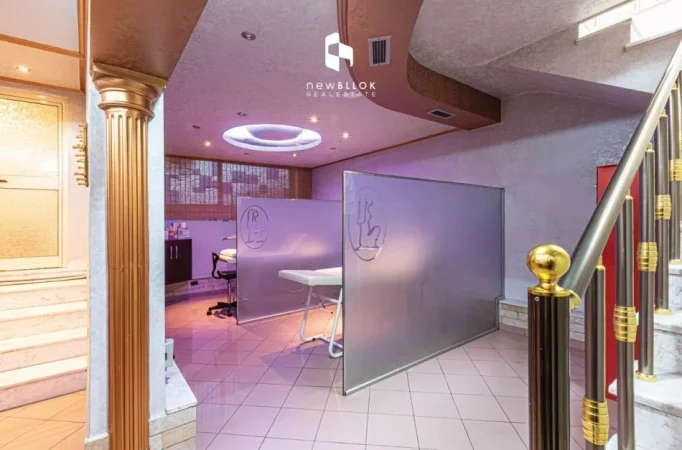 Shitet: Ambient me 2 Kate 📍Mine Peza/Rr. Durresit || (450,000 €) Super Location, Afer Qendres