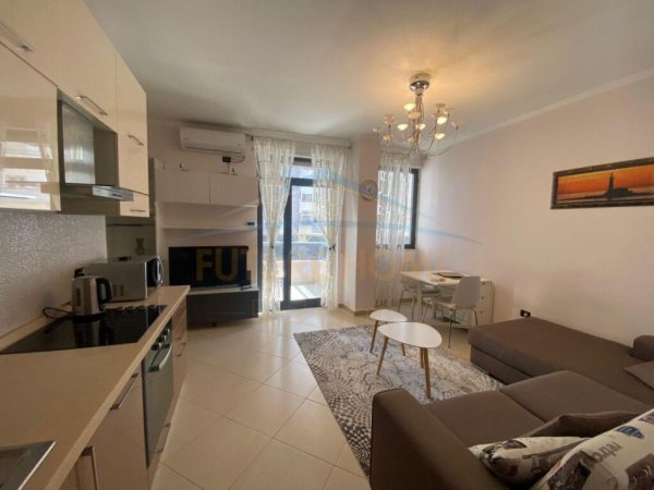 Durres, jepet me qera apartament 1+1+Ballkon Kati 2, 400 € 