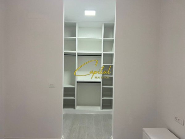 Tirane, jepet me qera apartament 1+1 Kati 2, 70 m² 600 € (ASTIR)