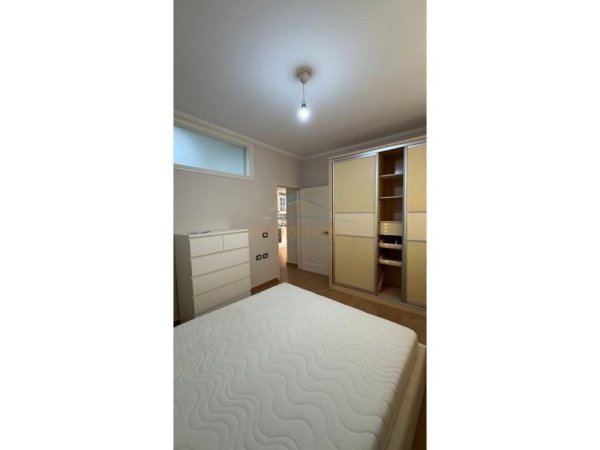 Durres, jepet me qera apartament 2+1 Kati 2, 72 m² 400 € 