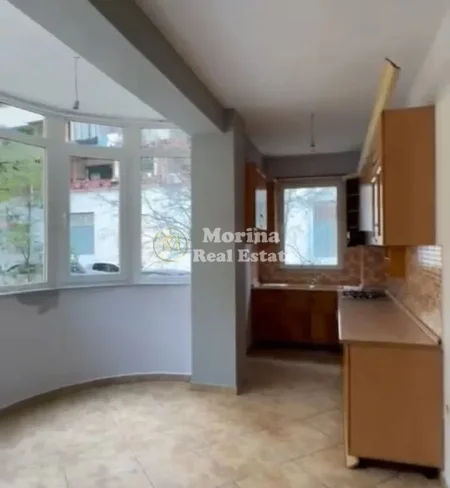 Tirane, jepet me qera apartament 2+1 Kati 3, 89 m² 650 € (Kodra e Diellit)