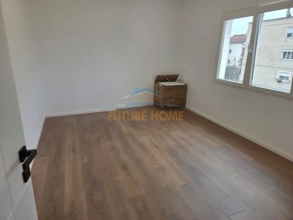 Tirane, shitet apartament 1+1 Kati 4, 35 m² 88.000 € (Tregu elektrik, Tiranë.)