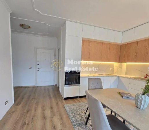 Tirane, jepet me qera apartament 2+1 Kati 5, 120 m² 1.150 € (Shallvaret, Myslym Shyri)