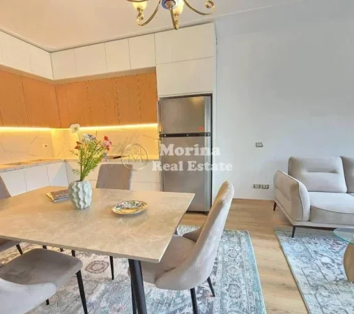 Tirane, jepet me qera apartament 2+1 Kati 5, 120 m² 1.150 € (Shallvaret, Myslym Shyri)