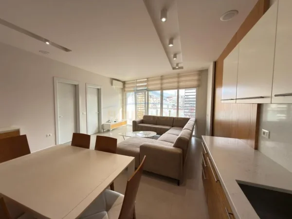 Tirane, shitet apartament 2+1+Ballkon Kati 7, 118 m² 355.000 € (Kika 2 , Komuna e Parisit)