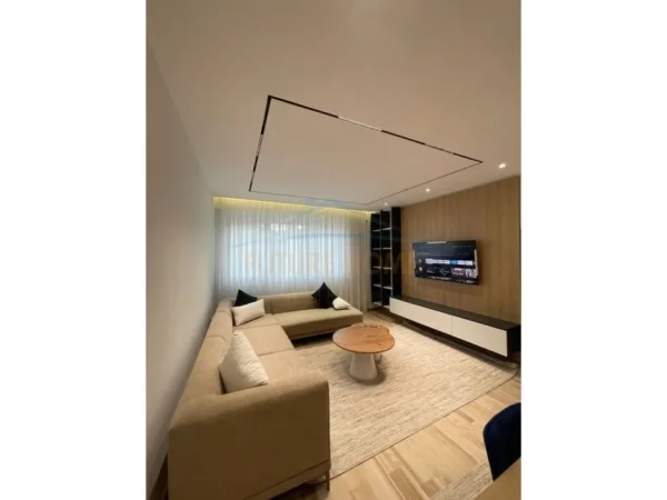 Tirane, jepet me qera apartament 2+1+2+Verandë Kati 2, 103 m² 1.200 € (Liqeni i Thate, Kompleksi FZ)