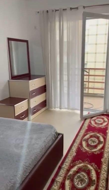 Tirane, jepet me qera apartament 1+1+Ballkon Kati 4, 55 m² 400 € 