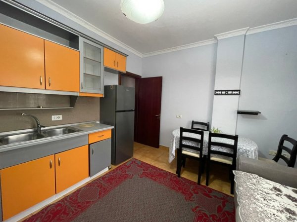 Tirane, jepet me qera apartament 1+1 Kati 2, 60 m² 350 € (Kodra e Diellit)