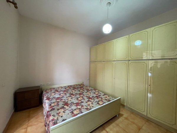 Tirane, jepet me qera apartament 1+1 Kati 2, 60 m² 350 € (Kodra e Diellit)