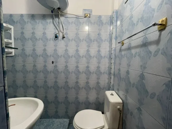 Tirane, jepet me qera apartament 1+1 Kati 2, 60 m² 350 € (Kodra e Diellit)