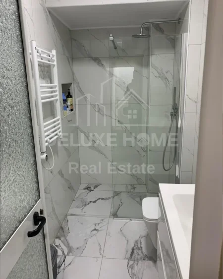 Tirane, jepet me qera apartament 2+1 Kati 3, 70 m² 500 € 