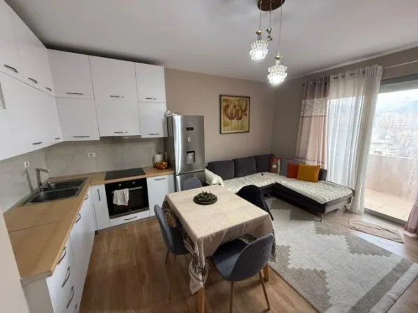 Tirane, shitet apartament 2+1 Kati 4, 89 m² 139.000 € (Yzberisht)