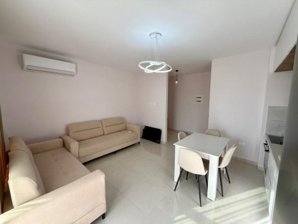 🏘️ Jepet me qira apartament 2+1 📍 Ali Demi, te Fusha