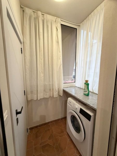Tirane, jepet me qera apartament 1+1+Ballkon Kati 2, 65 m² 600 € 