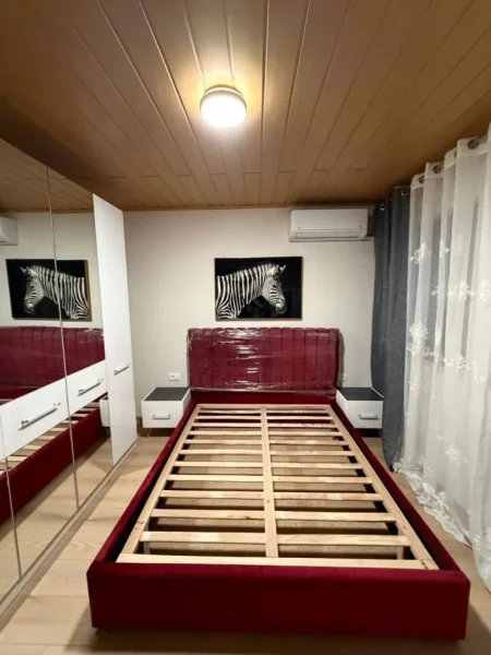 Tirane, jepet me qera apartament 1+1+Ballkon Kati 2, 65 m² 600 € 