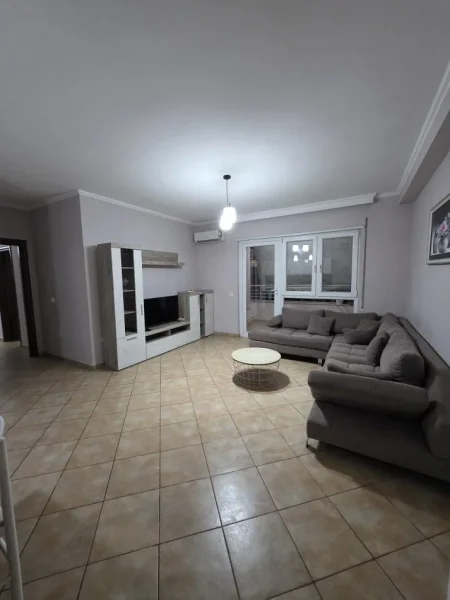 Tirane, jepet me qera apartament 2+1 Kati 6, 100 m² 600 € (Astir)