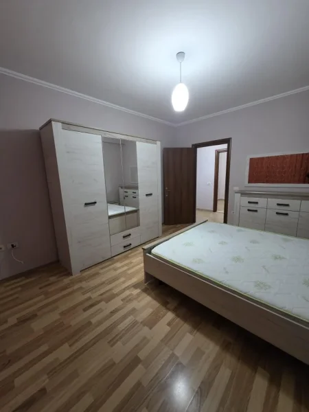 Tirane, jepet me qera apartament 2+1 Kati 6, 100 m² 600 € (Astir)