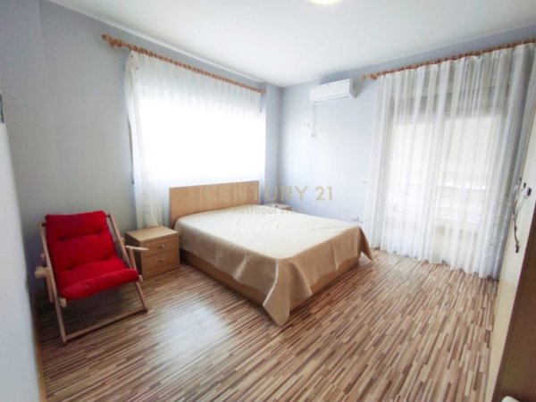 Tirane, jepet me qera apartament 2+1+Ballkon Kati 2, 90 m² 750 € (Myslym shyri)