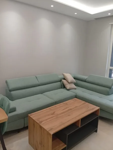 🏠Jepet me Qera Apartament 2+1+2+Parking Falas , Mobilim modern i ri  - 5 Maj , pas Concordit 600 €