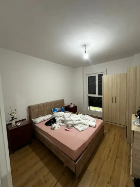 Tirane, jepet me qera apartament 2+1+Ballkon Kati 3, 98 m² 600 € (DON BOSKO)
