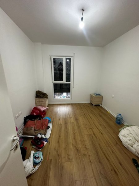 Tirane, jepet me qera apartament 2+1+Ballkon Kati 3, 98 m² 600 € (DON BOSKO)