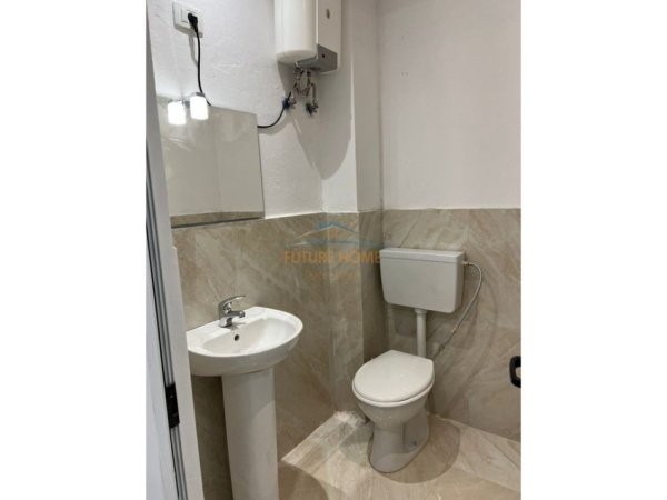 Tirane, jepet me qera ambjent biznesi Kati 0, 50 m² 500 € (Jordan Misja)