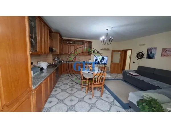 Durres, shitet 2+1+Ballkon Kati 4, 76 m² 105.000 € 