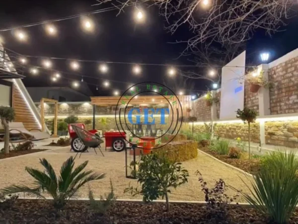 Durres, shitet Vile 2+1 Kati 0, 165.000 € (shkallnur)